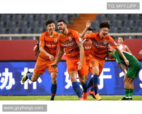 精彩对决在线直播上港与鲁能巅峰对决尽在眼前不容错过